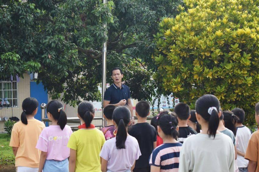 奔跑的兔子
